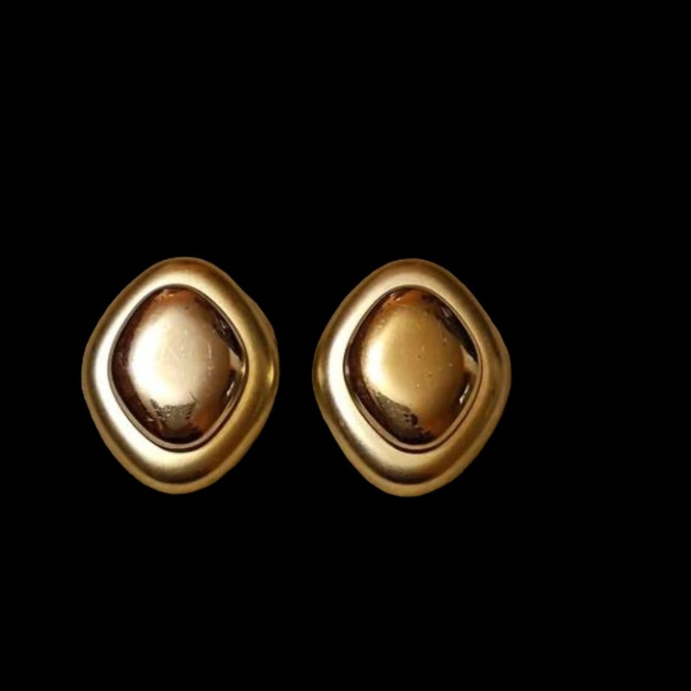 vitnage clip earrings